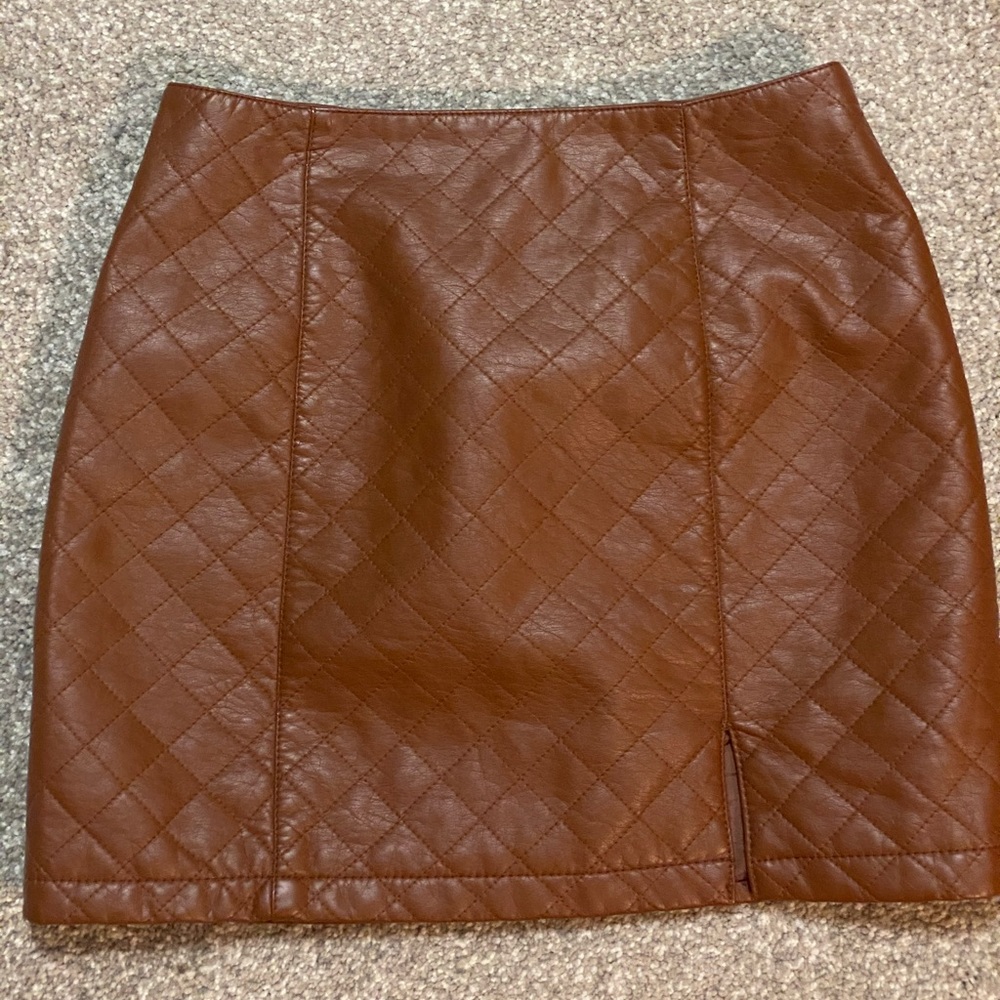 Brown fitted mini skirt